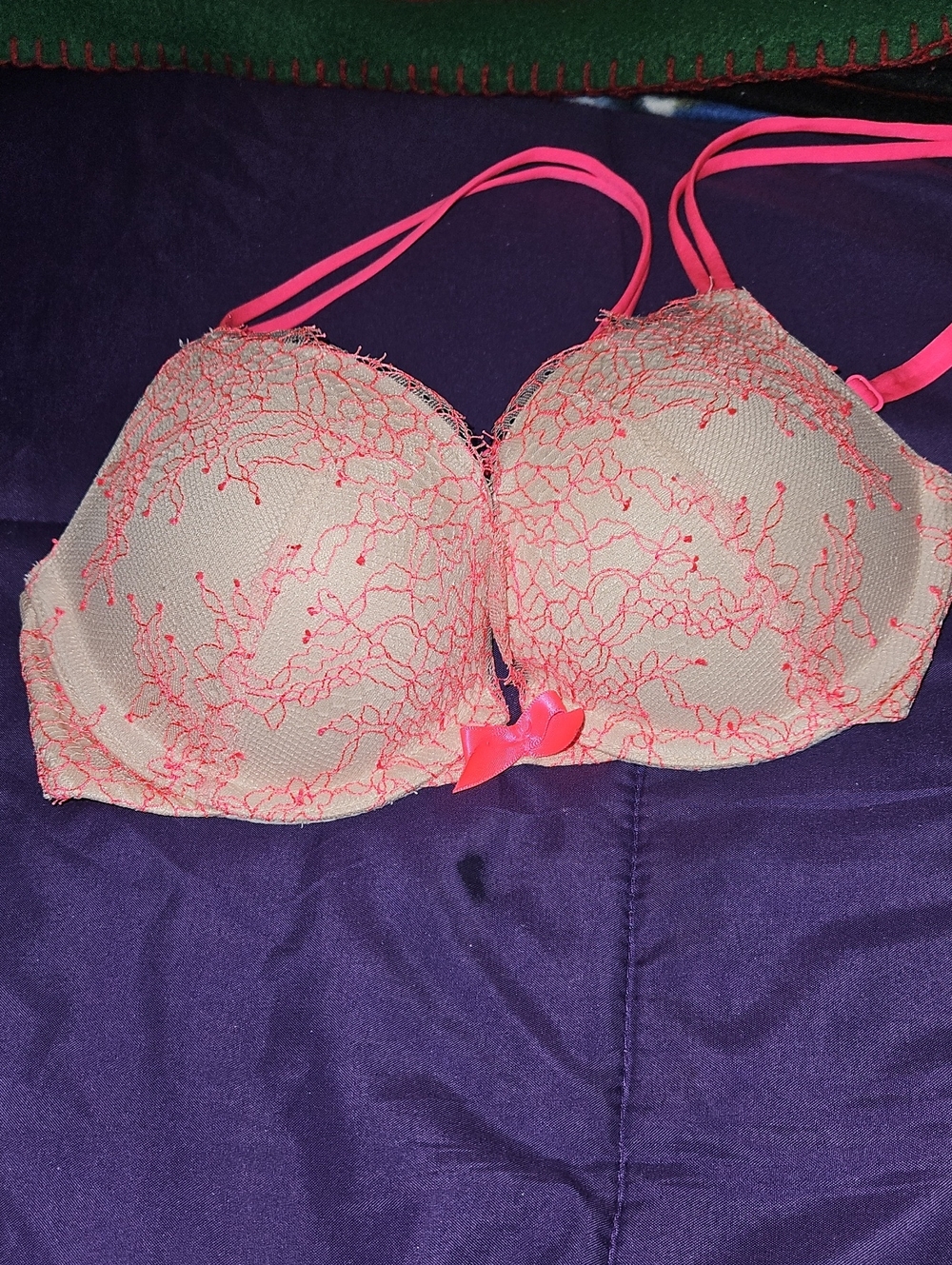 Victoria Secrert Push Up Bra 34A